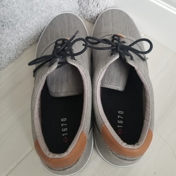 MENS 10.5 "1617" CASUAL GREY SNEAKERS - Picture 4 of 5